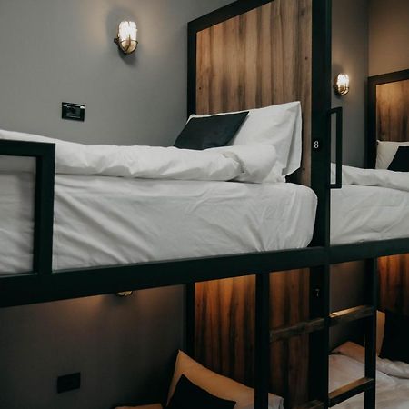 The Maze Hostelティラナ エクステリア 写真